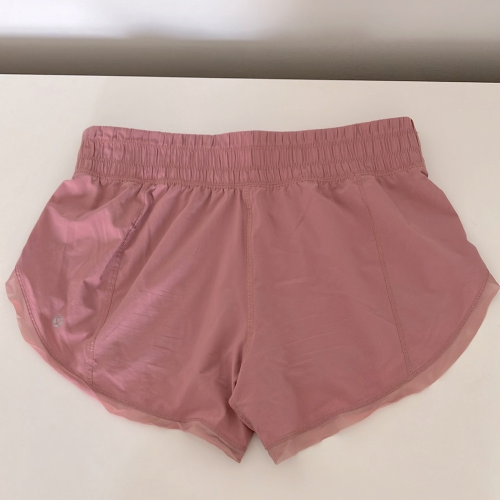 Lululemon quartz pink shorts - Picture 4 of 6